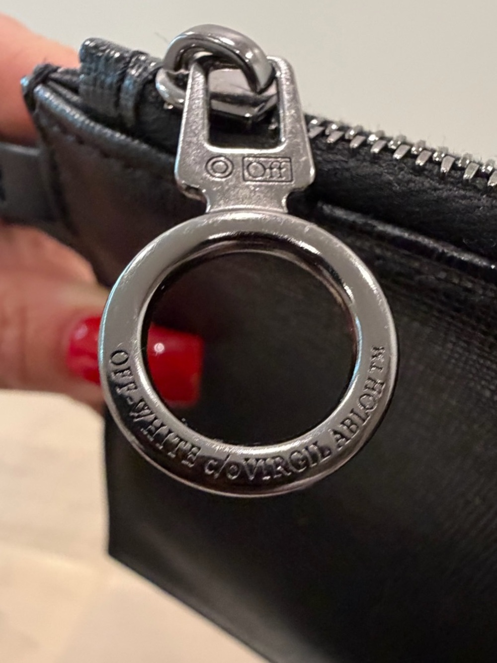 Off-white Wristlet - Picture 4 of 7